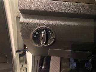 VOLKSWAGEN T-Roc usata, con USB