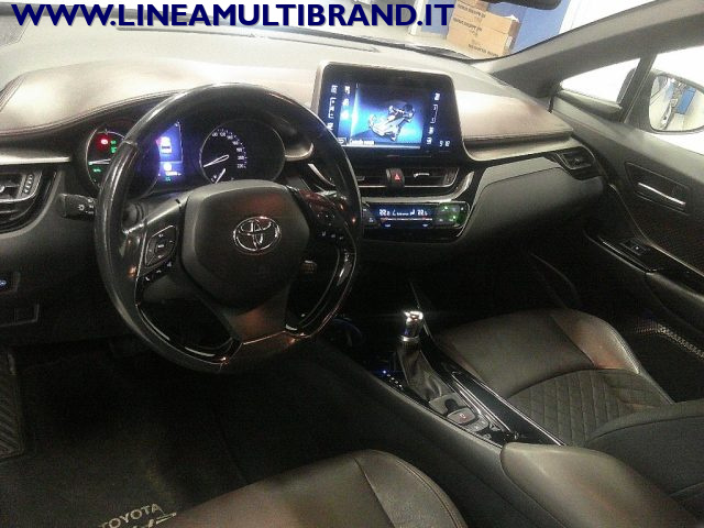 TOYOTA C-HR usata, con Sedili riscaldati