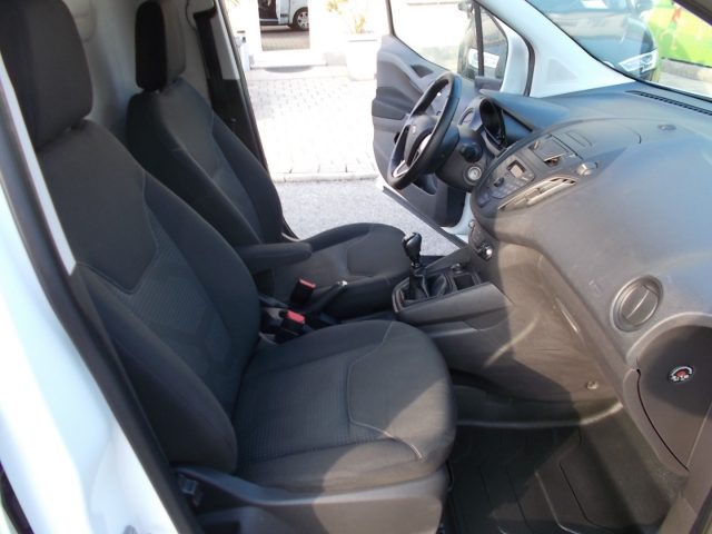 FORD Transit Courier usata, con Controllo trazione