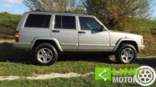 JEEP Cherokee usata, con Gancio traino