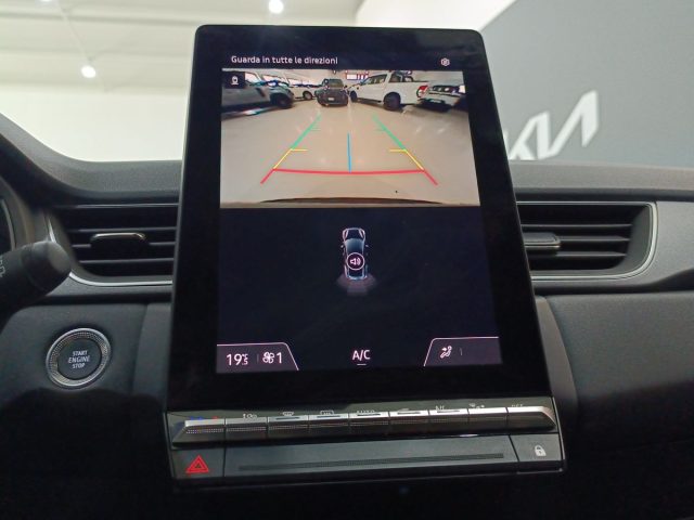 RENAULT Captur usata, con Autoradio digitale