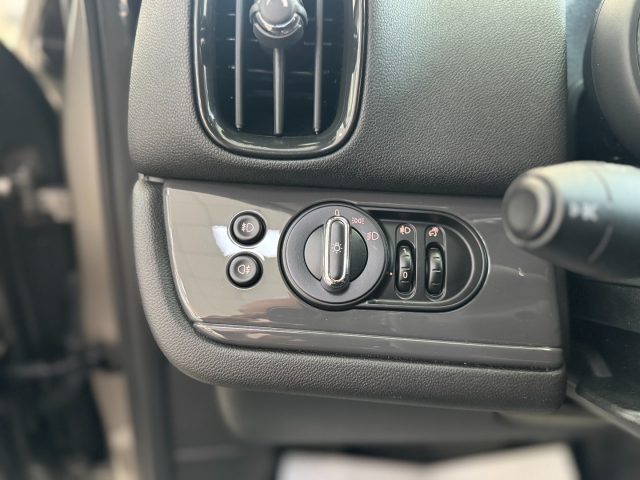 MINI Countryman usata, con MP3