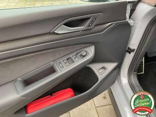 VOLKSWAGEN Golf usata, con Autoradio
