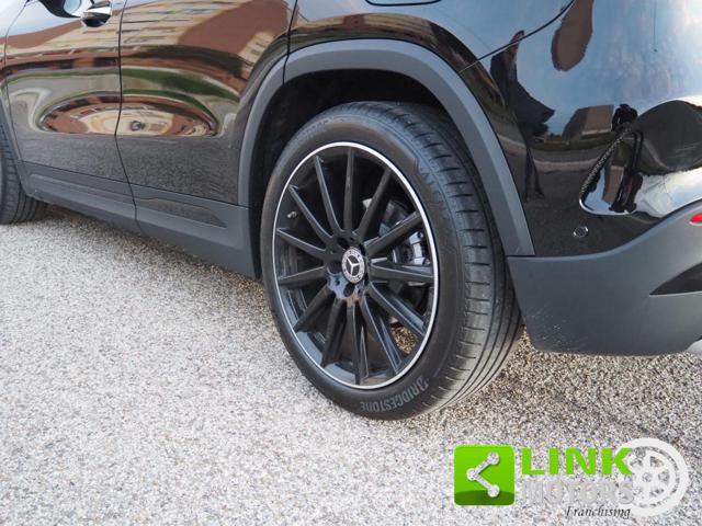 MERCEDES-BENZ GLA 200 usata, con Schermo multifunzione interamente digitale