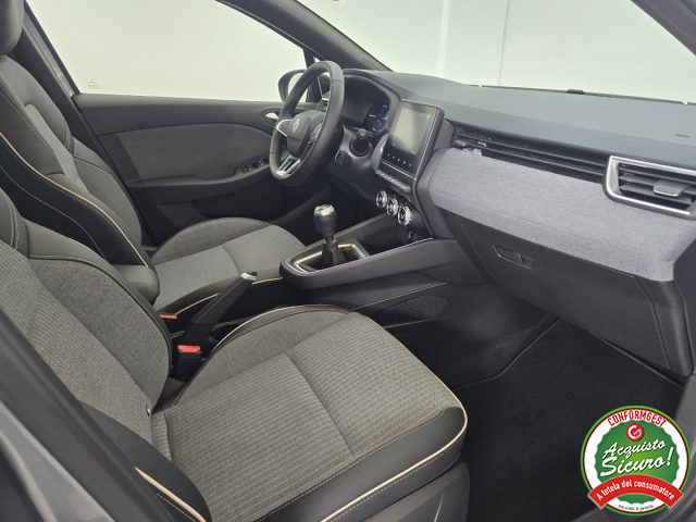 RENAULT Clio usata, con Luci diurne LED