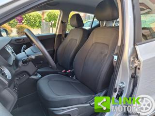 HYUNDAI i10 usata, con Autoradio