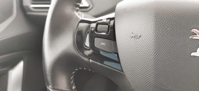 PEUGEOT 308 usata, con Climatizzatore automatico, 2 zone