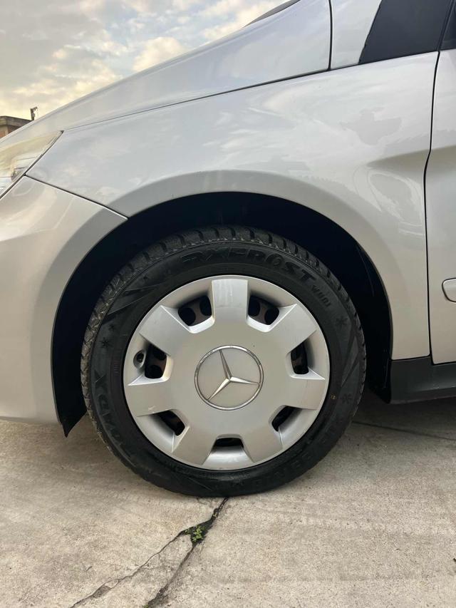 MERCEDES-BENZ B 180 usata, con Fendinebbia