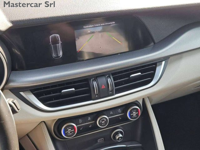 ALFA ROMEO Stelvio usata, con Regolazione elettrica sedili