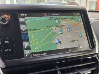 PEUGEOT 208 usata, con Controllo automatico clima