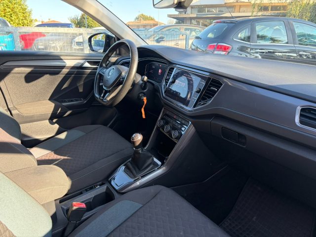 VOLKSWAGEN T-Roc usata, con Autoradio