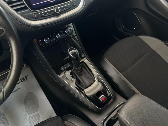 OPEL Grandland X usata, con Controllo automatico clima