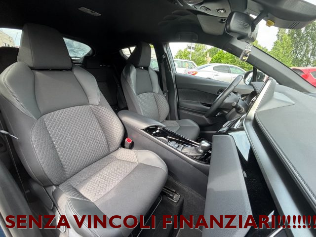 TOYOTA C-HR usata, con Climatizzatore