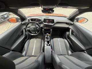 PEUGEOT 2008 usata, con Specchietti laterali elettrici