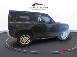 LAND ROVER Defender usata 4
