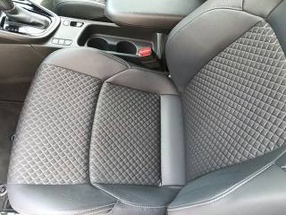 TOYOTA Yaris usata, con Bracciolo