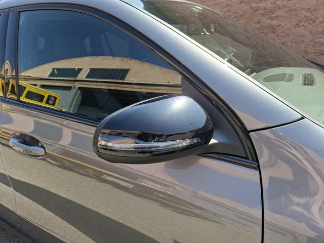 MERCEDES-BENZ GLA 200 usata, con Sensori di parcheggio posteriori
