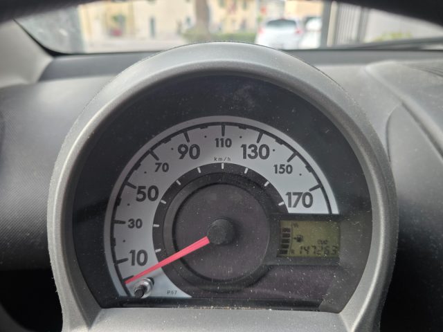 TOYOTA Aygo usata 29