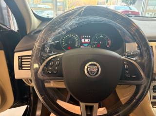 JAGUAR XF usata, con ESP