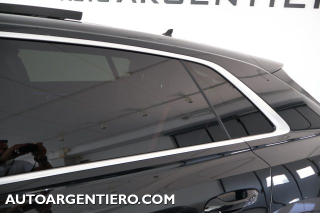 AUDI Q8 usata, con Fari direzionali