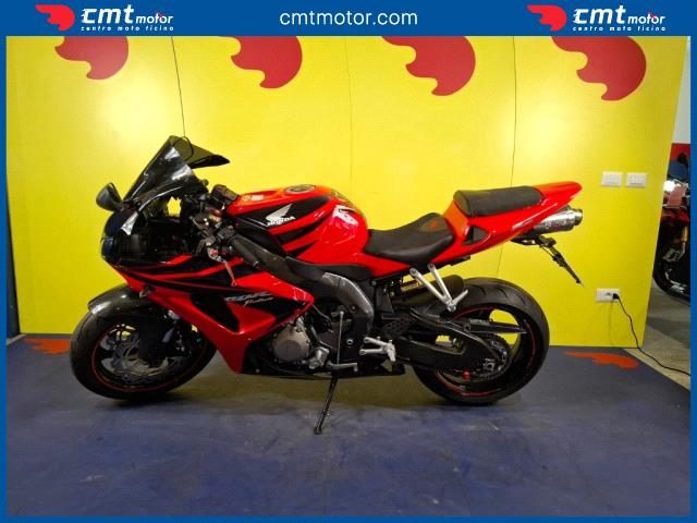 HONDA CBR 1000 RR usata 1