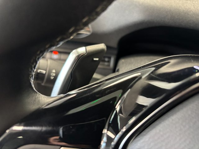 PEUGEOT 5008 usata, con Bracciolo