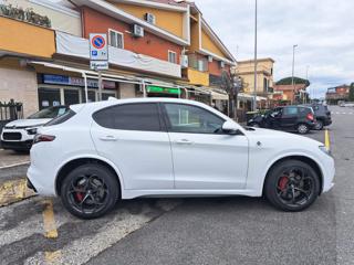 ALFA ROMEO Stelvio usata, con Alzacristalli elettrici