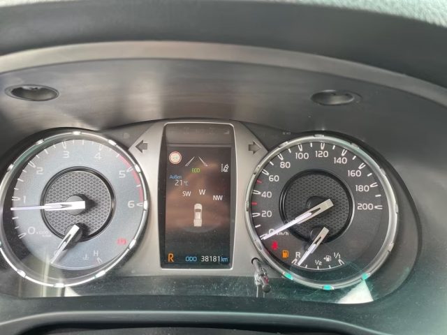 TOYOTA Hilux usata, con Sistema di navigazione