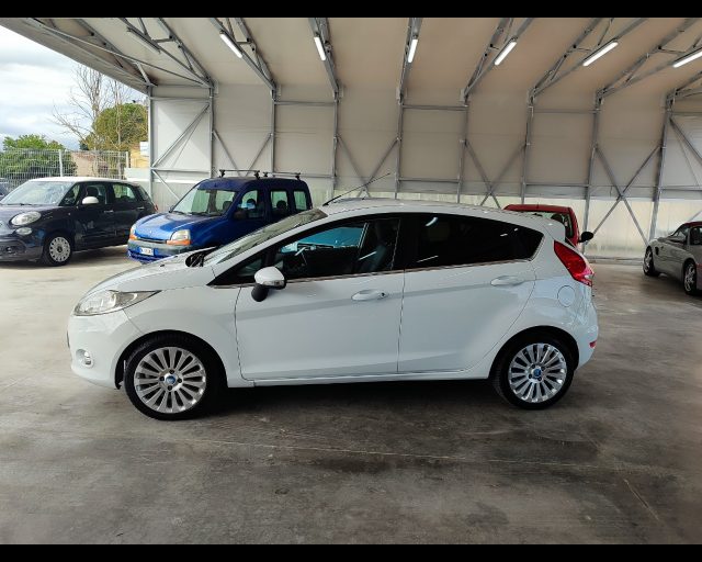FORD Fiesta usata, con Sedile posteriore sdoppiato