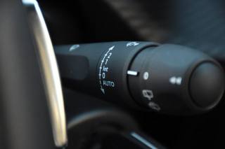 PEUGEOT 2008 usata, con Luci diurne LED