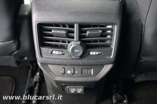 PEUGEOT 5008 usata, con Telecamera per parcheggio assistito
