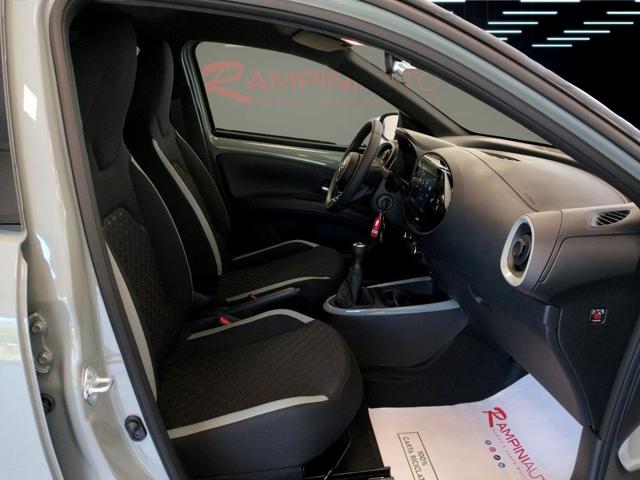 TOYOTA Aygo X usata 17