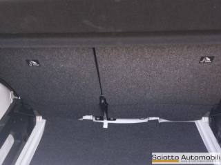 VOLKSWAGEN up! usata, con Frenata d