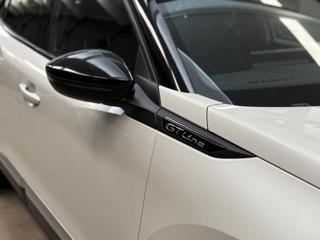 PEUGEOT 2008 usata, con Leve al volante