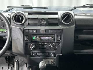 LAND ROVER Defender usata 12