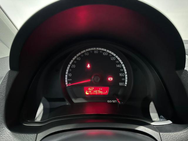 VOLKSWAGEN up! usata, con Climatizzatore