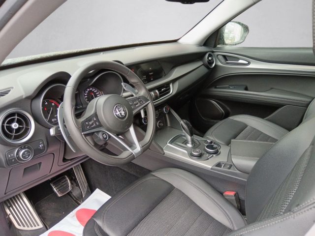 ALFA ROMEO Stelvio usata, con Alzacristalli elettrici