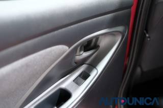 TOYOTA Yaris usata, con Telecamera per parcheggio assistito