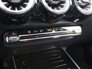 MERCEDES-BENZ GLB 180 usata, con Volante multifunzione