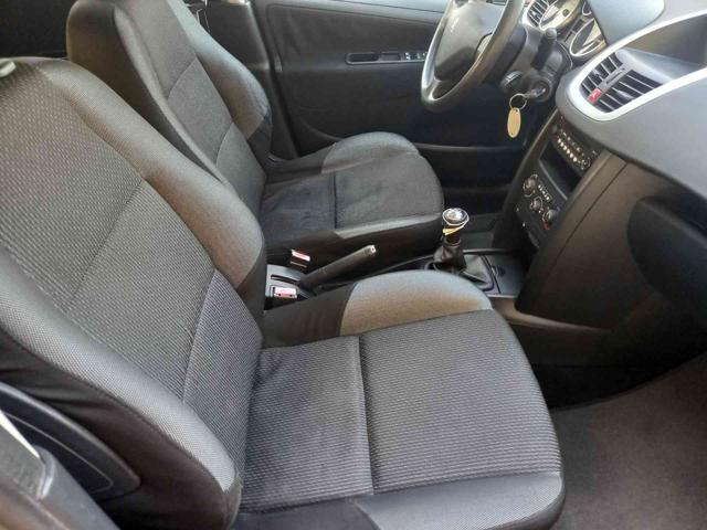 PEUGEOT 207 usata, con Airbag testa