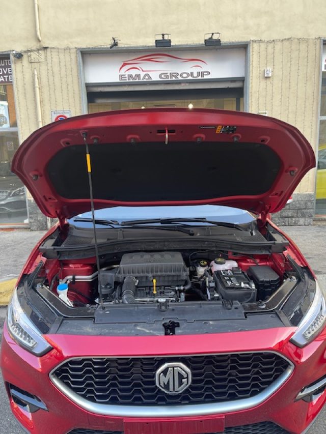 MG ZS usata, con Luci diurne