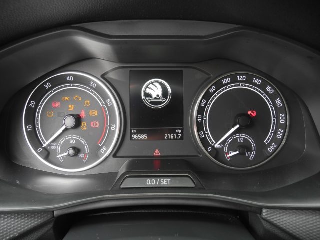 SKODA Kamiq usata, con Touch screen