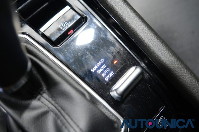 JEEP Compass usata, con Sensori di parcheggio anteriori