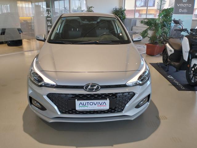 HYUNDAI i20 usata, con Airbag