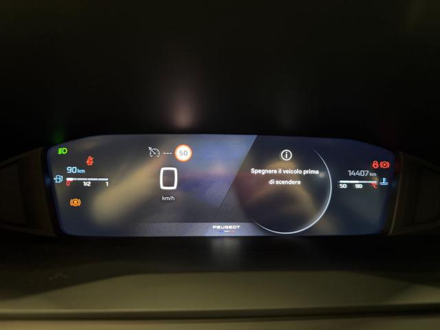 PEUGEOT 2008 usata, con Controllo automatico clima