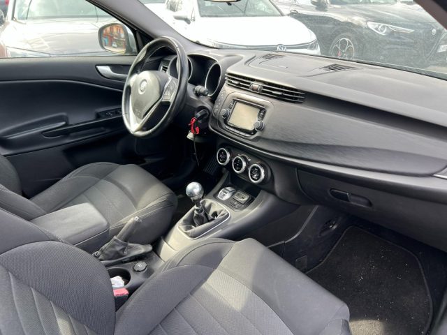 ALFA ROMEO Giulietta usata, con Autoradio