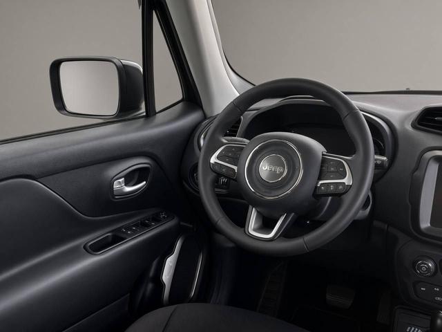 JEEP Renegade usata, con USB