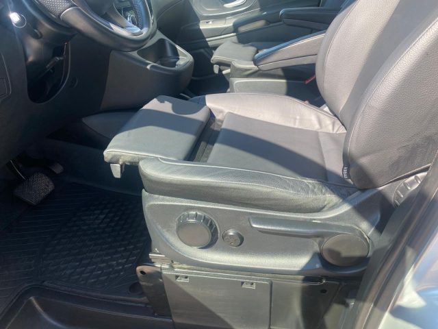 MERCEDES-BENZ Vito usata, con Autoradio digitale