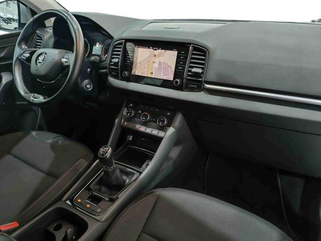 SKODA Karoq usata, con Fendinebbia