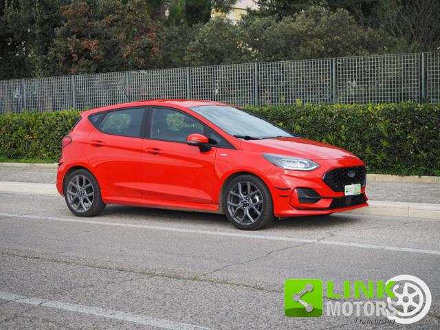FORD Fiesta usata, con Bluetooth